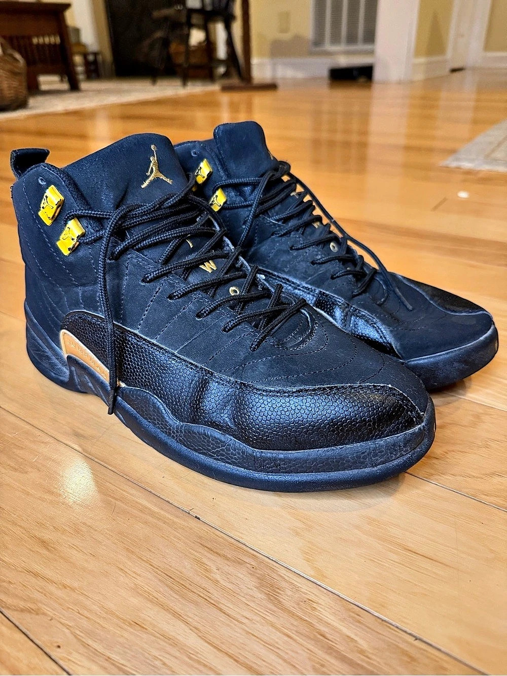 Nike Air Jordan 12 Retro Black Taxi Men’s Size 9.5 Sneakers CT8013-071